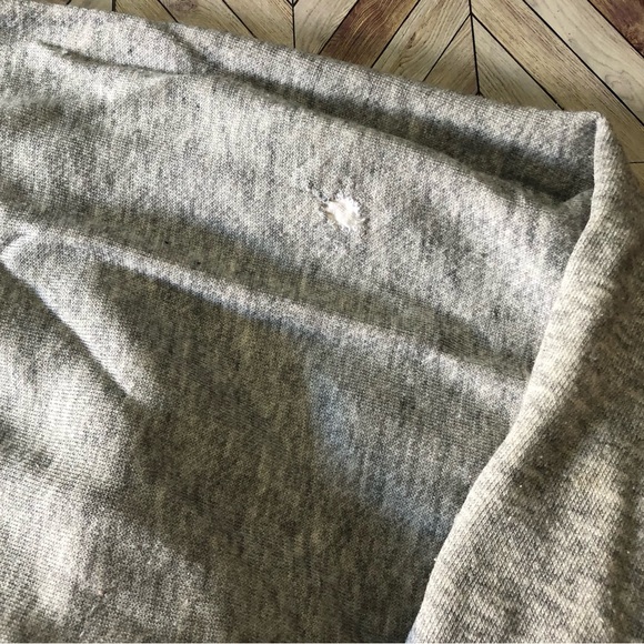 NCAA UCLA Bruins Crewneck Gray Sweater. Rare Vintage 80s. Size L. Minor Flaws - Picture 6 of 9